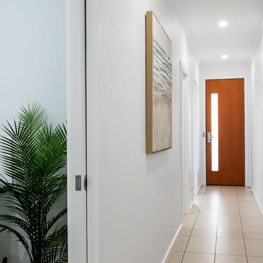 Stylish Urban Living in Brompton - Photo 1