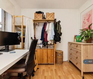 3 bedroom terraced house to rent - Photo 4
