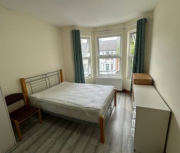 Room in a Shared House, Berners Road, N22 - Photo 1