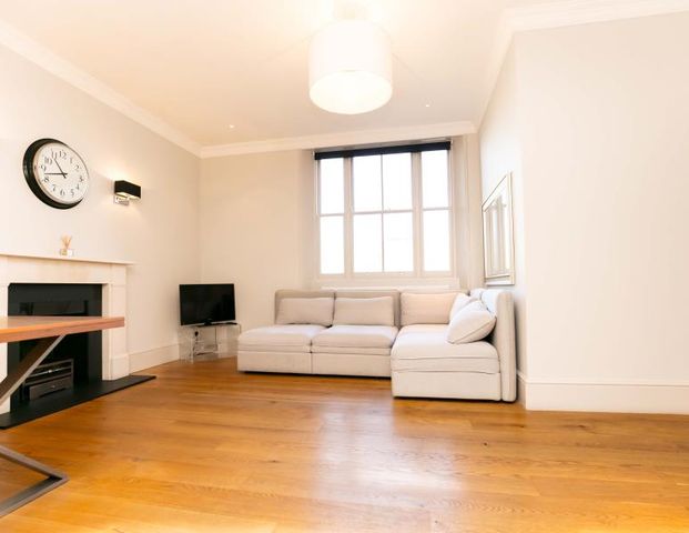 PENTLAND HOUSE, EARLS COURT, SW5, London - Photo 1