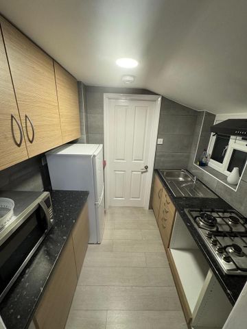 1 bedroom flat to rent - Photo 5