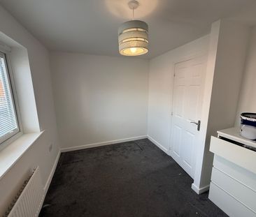 3 Bed Semi-Detached House, Owens Road, CV6 - Photo 6