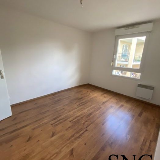 T2 AVEC TERRASSE ET PARKING - Photo 1