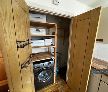 2 bedroom maisonette to rent - Photo 5