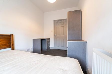 5 bedroom house to rent - Photo 4