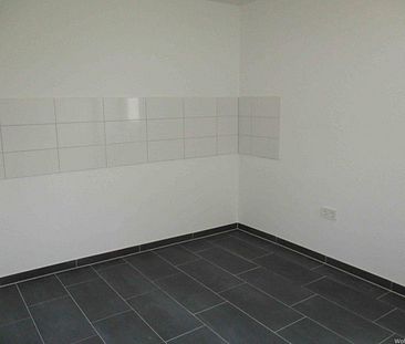 Renovierte 3 - Zimmer Wohnung mit Balkon und Einbauküche in attraktiver Lage! - Foto 4