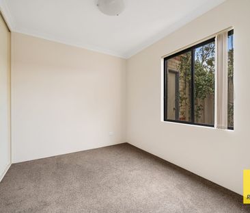 CHARMING VILLA IN NOLLAMARA - Photo 3