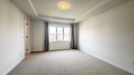 For Lease - 712 Newlove Street, Innisfil, Ontario - Photo 4