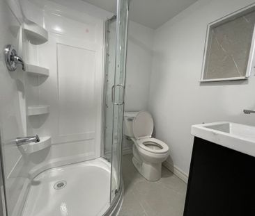 For Lease - 11 Ellington Drive, Toronto, Ontario - Photo 6