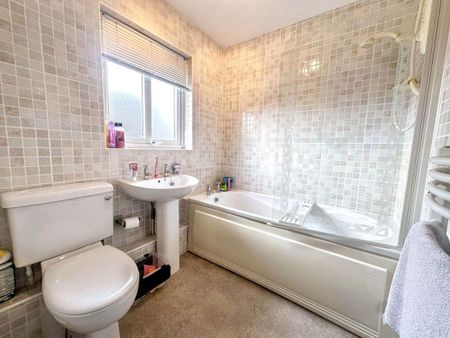 Parkshiel, South Shields, South Shields, Tyne and Wear, NE34 8BU - Photo 4