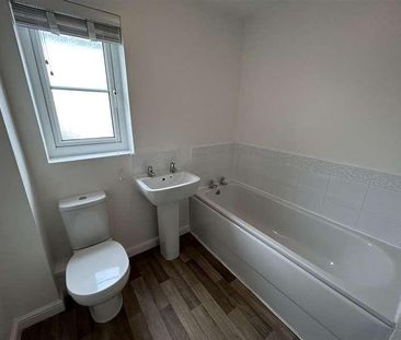 Rhodfa'r Celyn, Parc Derwen, Coity, Bridgend, CF35 - Photo 5