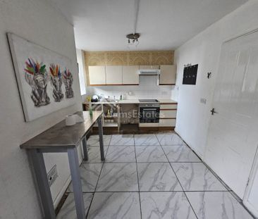 Price £500 pcm - Available Now - Unfurnished - Photo 6