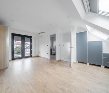 4 bedroom semi-detached house to rent - Photo 1