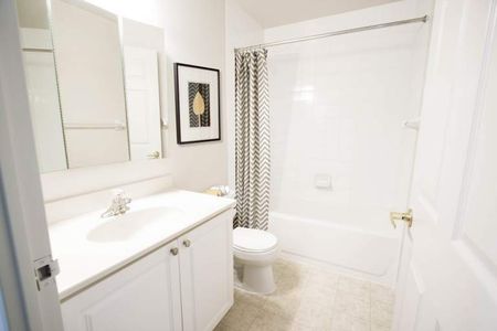 The Trillium at the Royal Gardens - Photo 4