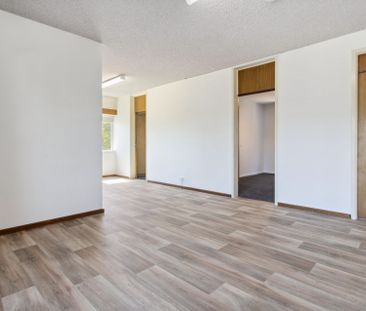 Secure two bedroom unit - Photo 1