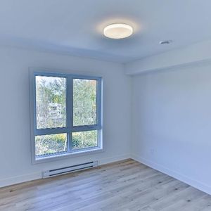 1 MOIS GRATUIT - SAINT-CHARLES-BORROMÉE - APPARTEMENT 4½ À LOUER - Photo 2