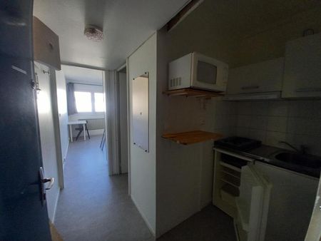 Location Appartement 1 pièce 19m² BORDEAUX 33000 - Photo 4