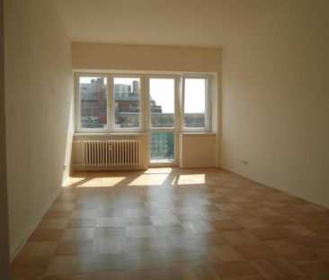 Pronájem bytu 2+1 80 m2 - Fotografie 1