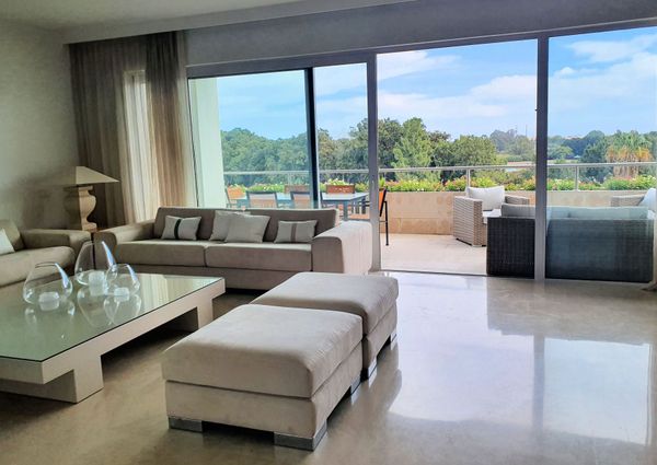 Modern penthouse at Polo Gardens