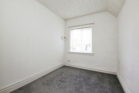 2 bedroom end of terrace house to rent - Photo 2