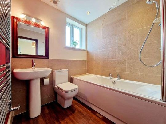 Highfield Road, Prestwich, M25 - Photo 1