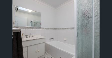 Quiet Villa Living! - Photo 5