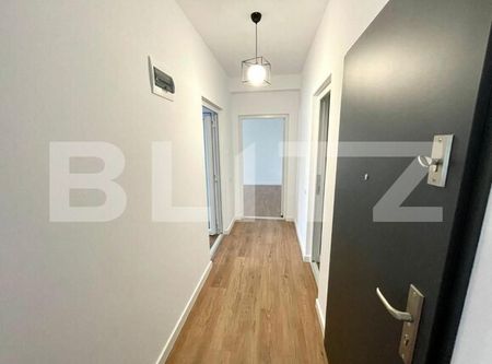 Apartament de 3 camere, centrala termica, parcare privata, zona Centrala - Photo 5