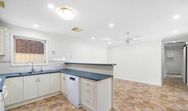 Stunning Family Home! - Photo 1