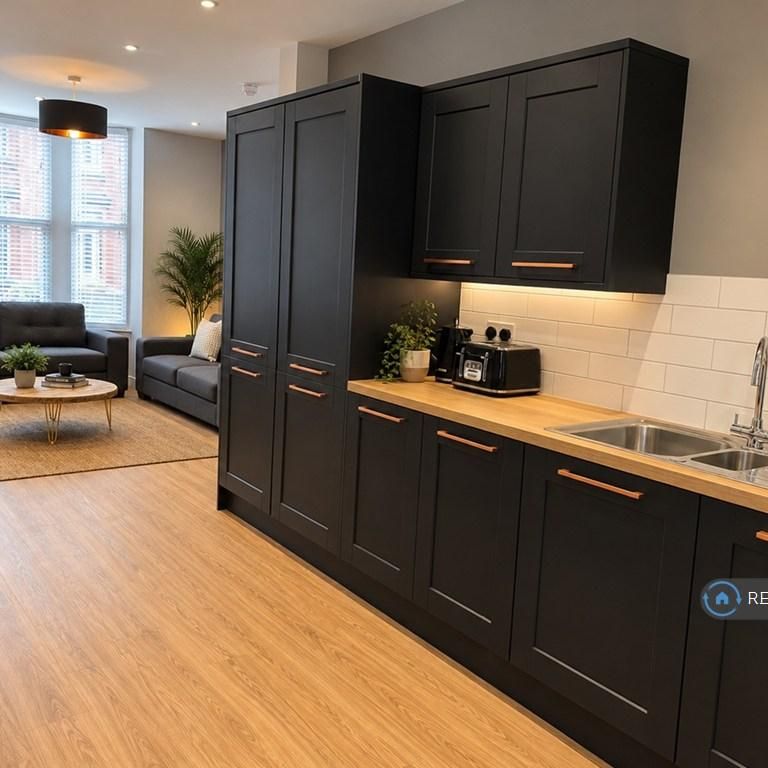6 bedroom terraced house to rent - Photo 1