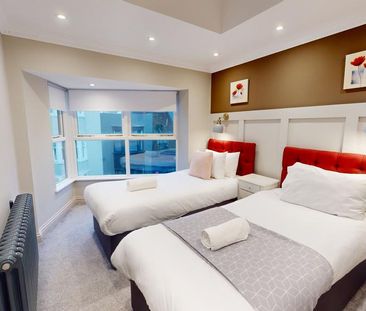 4 bedroom terraced house to rent - Photo 3