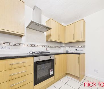 Garbett Road, Aqueduct Telford, Shropshire, TF4 3RX - Photo 4