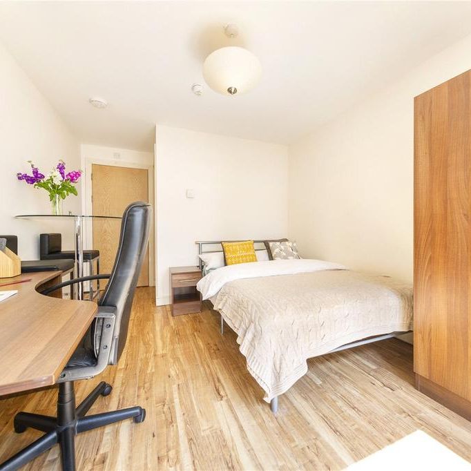 3 bedroom apartment to rent - Photo 1