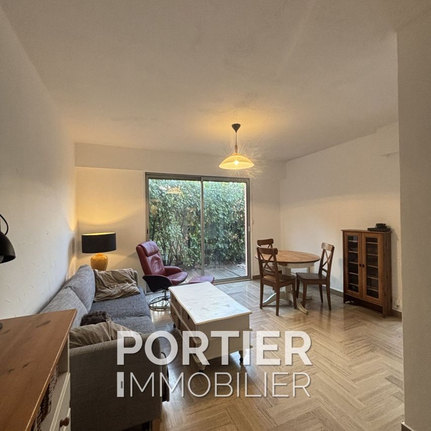 Location Appartement 2 pièces 45m² ANTIBES 06600 - Photo 1