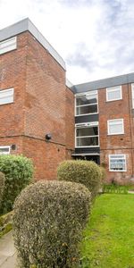 Walsingham Court, CH44 9EY, Wallasey - Photo 3