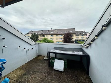 Charmant appartement de 3.5 pièces avec balcon - Photo 2