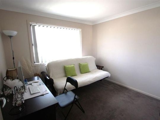 Charming Townhome in Coomera – Your Dream Awaits! - Photo 1