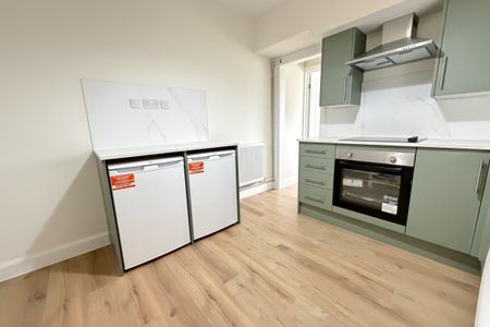 Lawford Road - Photo 3