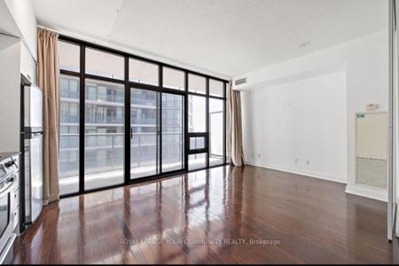 For Lease - 33 Charles Street Unit# 3309, Toronto, Ontario - Photo 3