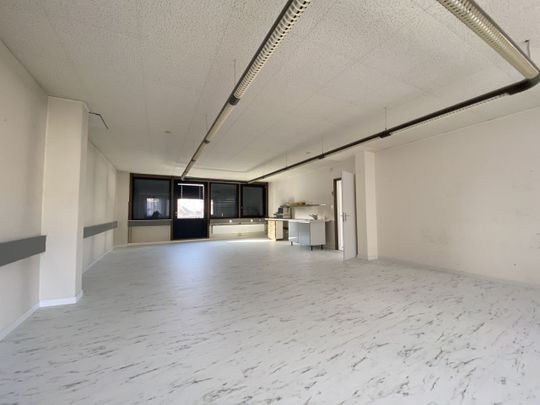 Grand bureau à Neuchâtel / cabinet médical - Foto 1