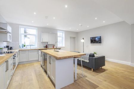 6 bedroom house to rent - Photo 2