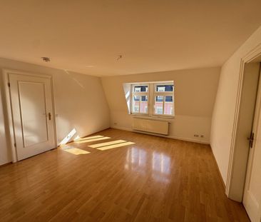 Leben im Herzen der Neustadt ? 2-Zimmer-Wohnung mit EBK sucht Sie a... - Photo 4