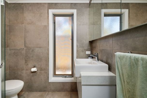 1/20 St Pauls Place Gobbagombalin NSW - Photo 1