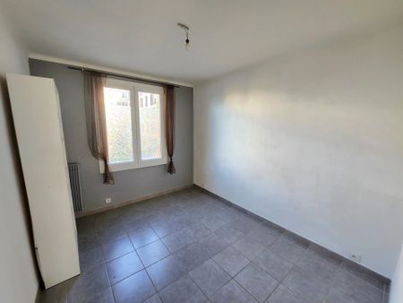 Location Appartement 3 pièces 64m² AIX EN PROVENCE 90ème - Photo 2