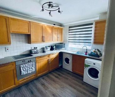 Ravenscar Road, Surbiton, KT6 - Photo 6