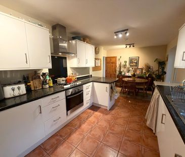 Elmhurst Estate, Bath, Batheaston - Photo 6