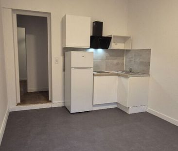 Location Appartement 2 pièces 27m² - Photo 1