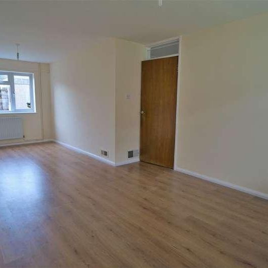 Prospect Place, Gravesend, DA12 - Photo 1