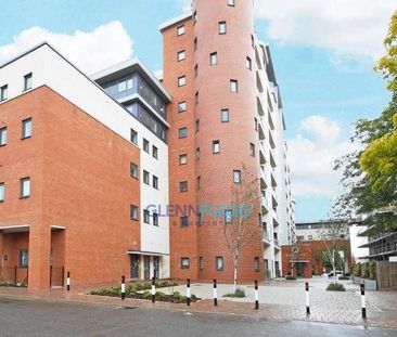 Slough Station, Grays Place, Slough, SL2 - Photo 2