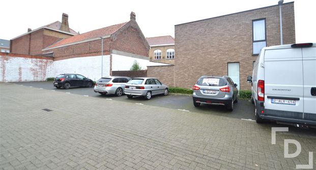 Stadswoning met tuin en parkeerplaats - Foto 1