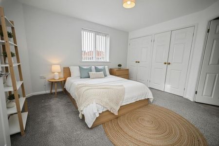 4 bedroom end of terrace house to rent - Photo 5